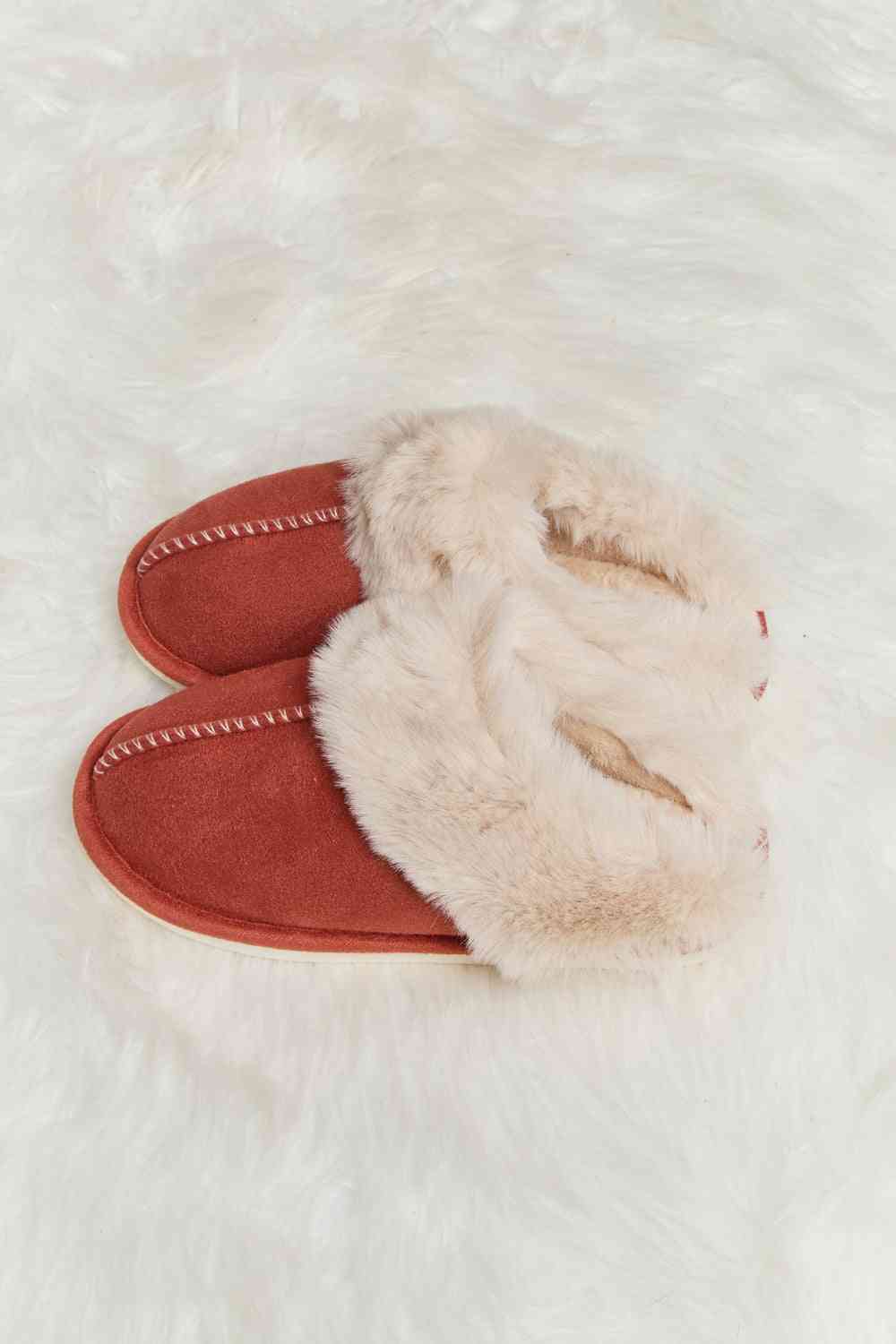 Fluffy Indoor Slippers - TheMcMillionairesCollection